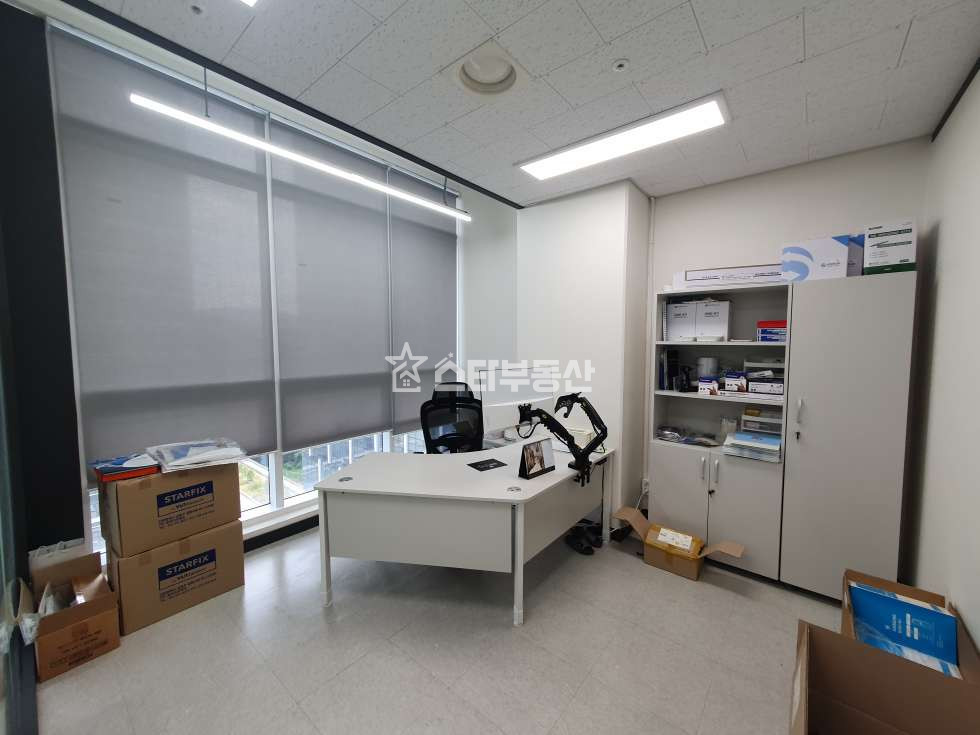 경기 광명시 일직동 광명역GIDC 중형사무실, 실23평, 룸2개 탕비실, 풀인테리어, 인테리어굿 월세 매물번호 10347 사진 6