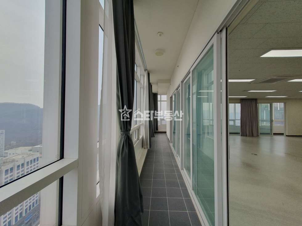 경기 광명시 일직동 광명역 GIDC 임대, 실33평, 발코니有, 공장등록가능, 강화도어 파샤드설치, 코너호실 월세 매물번호 10362 사진 3