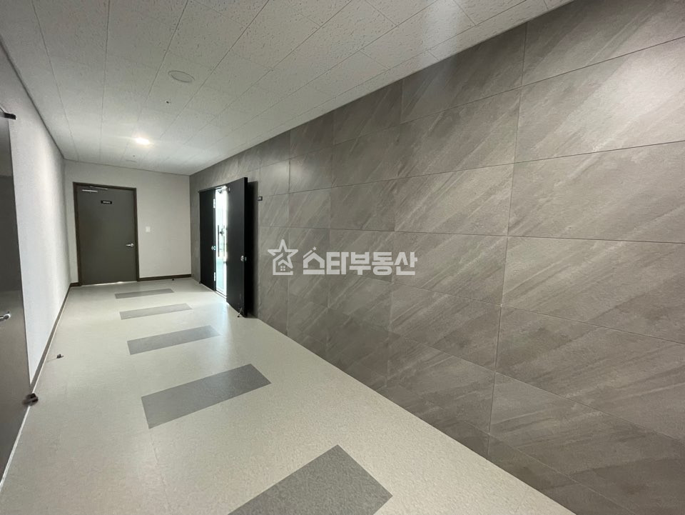 경기 광명시 일직동 광명 GIDC 사무실 매매, 실29평, 룸2개 탕비실, 최상급전망, 풀인테리어, 실입주 법인추천 매매 매물번호 10376 사진 6