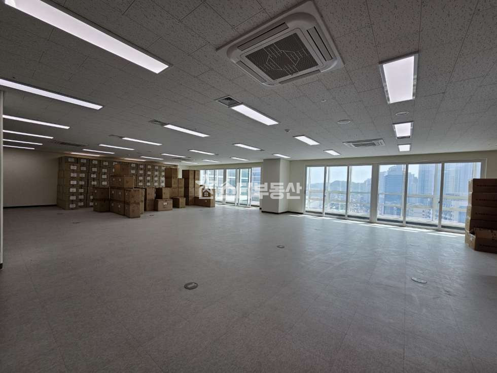 경기 광명시 일직동 광명역GIDC 지산 매매, 실70평, 통사무실, 발코니有, 넓은업무공간,실입주매물 매매 매물번호 10053 사진 3