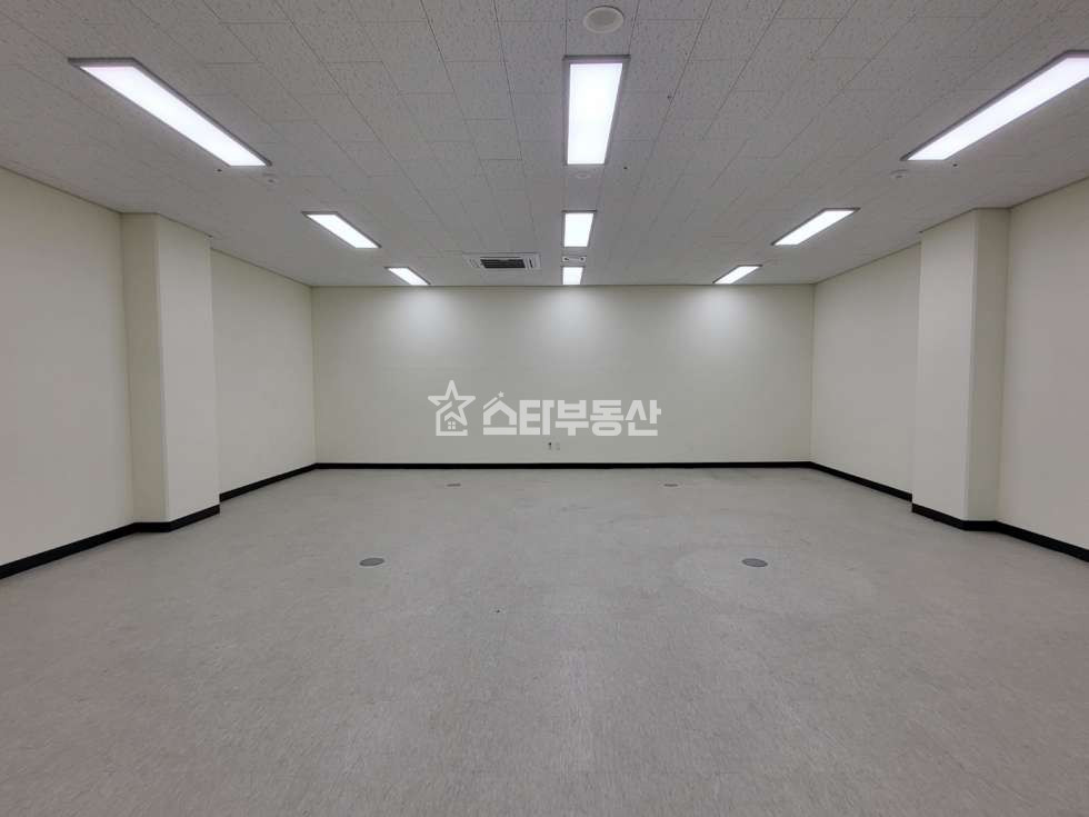 경기 광명시 일직동 실25평, 엠클러스터 지하1층 창고, 드라이브인, 화물엘베인접 월세 매물번호 10073 사진 2