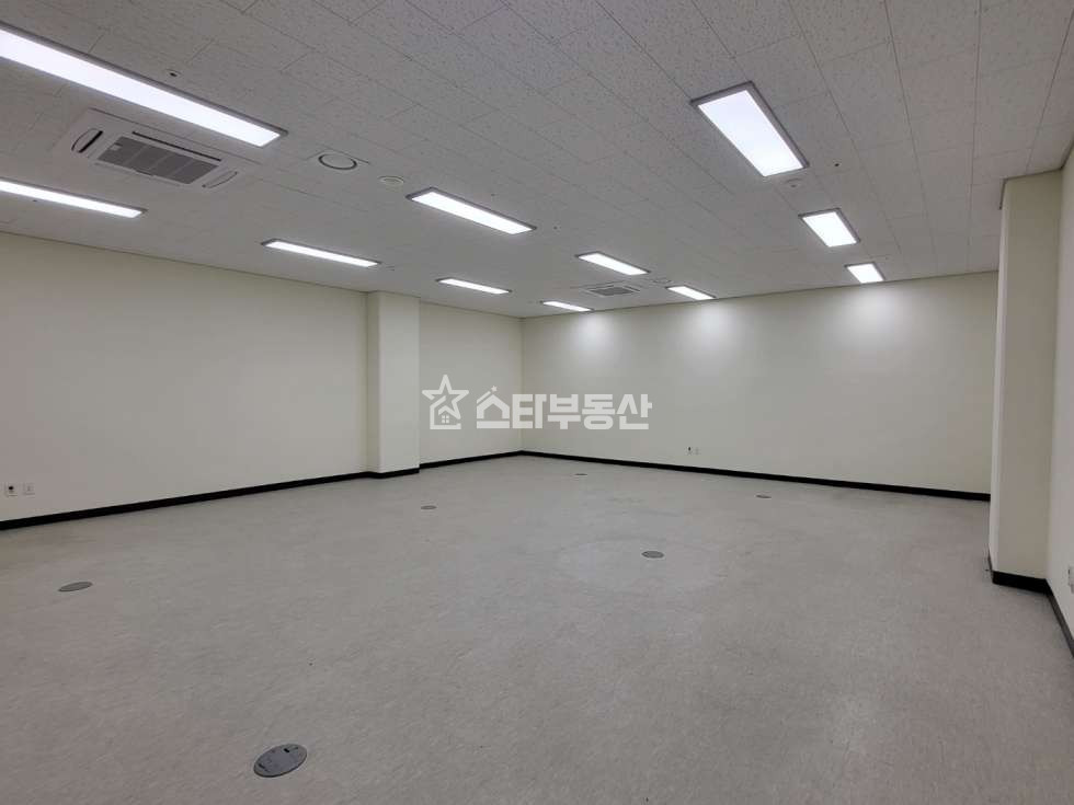 경기 광명시 일직동 실25평, 엠클러스터 지하1층 창고, 드라이브인, 화물엘베인접 월세 매물번호 10073 사진 3