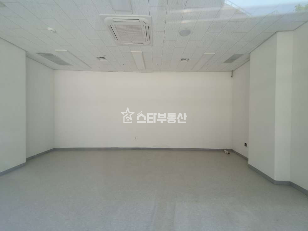 경기 광명시 일직동 GIDC 상가, 실11평, 로비층 위치, 업종제한없는사무실 또는 배달업 추천 월세 매물번호 10484 사진 2