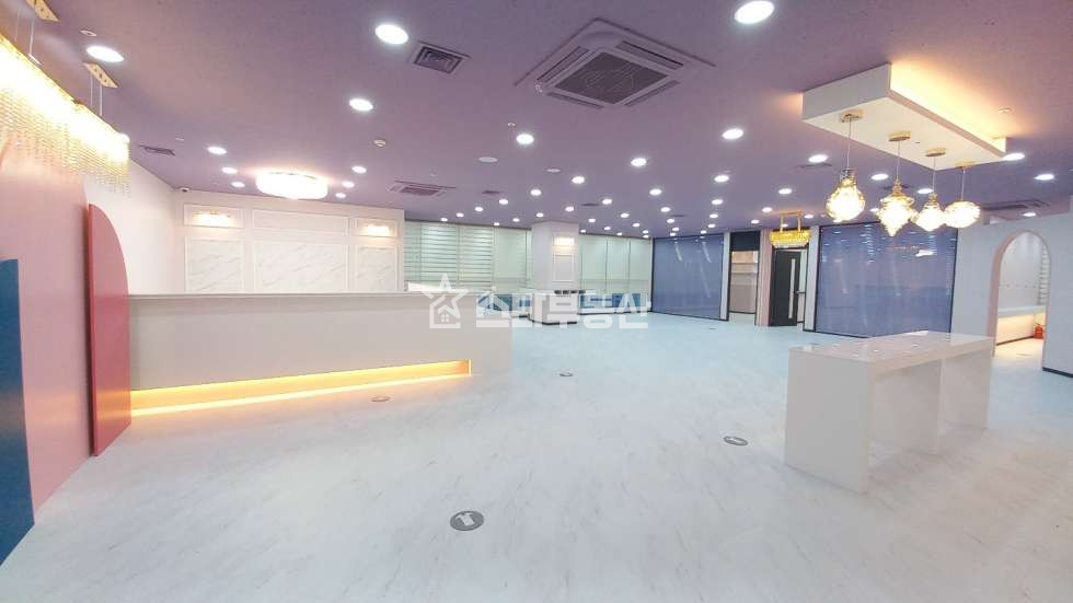 경기 광명시 일직동 GIDC 사무실, 실123평, 화장품 및 뷰티업종추천, 발코니면적 별도, 룸2개+교육장등, 럭셔리한 풀인테리어, 파노라마전망 월세 매물번호 10487 사진 4