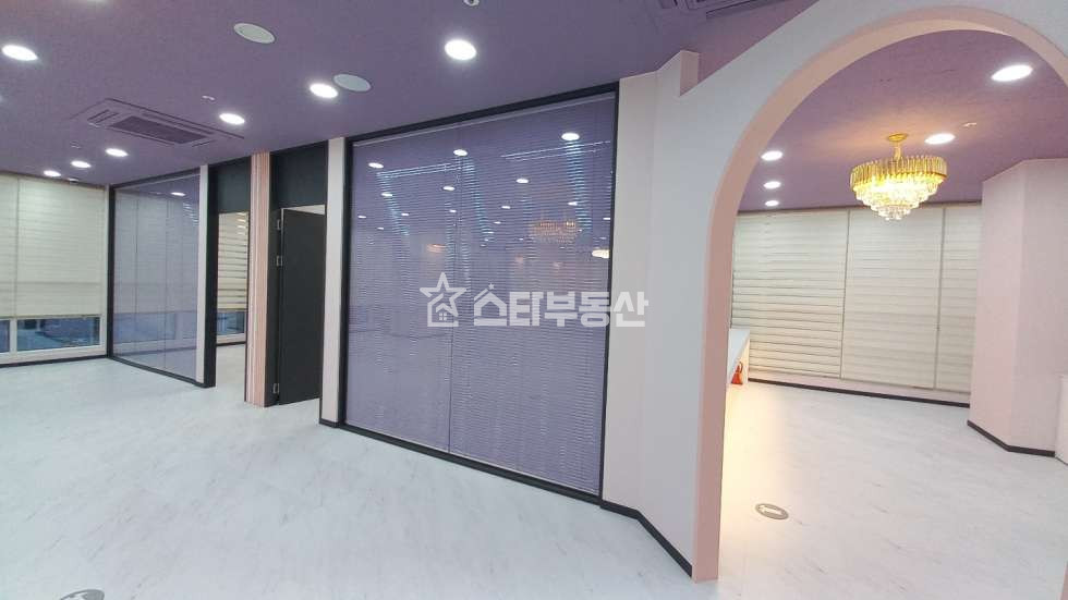 경기 광명시 일직동 GIDC 사무실, 실123평, 화장품 및 뷰티업종추천, 발코니면적 별도, 룸2개+교육장등, 럭셔리한 풀인테리어, 파노라마전망 월세 매물번호 10487 사진 7