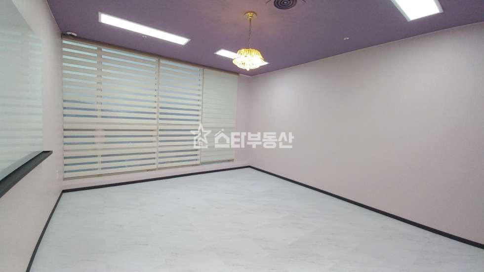 경기 광명시 일직동 GIDC 사무실, 실123평, 화장품 및 뷰티업종추천, 발코니면적 별도, 룸2개+교육장등, 럭셔리한 풀인테리어, 파노라마전망 월세 매물번호 10487 사진 8