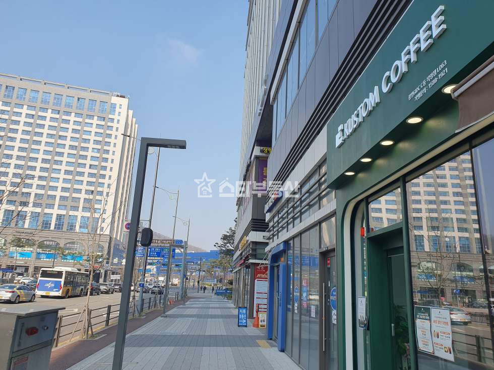 경기 광명시 일직동 광명역 GIDC 상가, 실17평, 로비층 위치, 코스트코 건너편, 인기많은 라인 상가, 노출도 최상 월세 매물번호 10511 사진 1