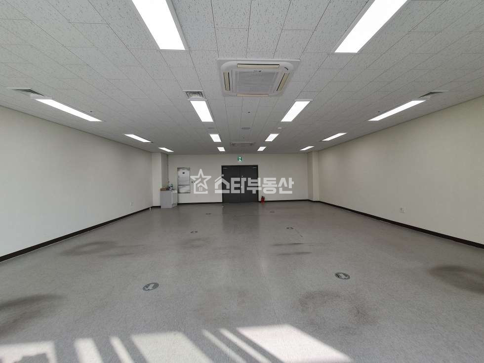 경기 광명시 일직동 광명역사무실 임대, 실29평, 발코니有, 창고 및 사무실, 싱크대설치 월세 매물번호 10534 사진 2