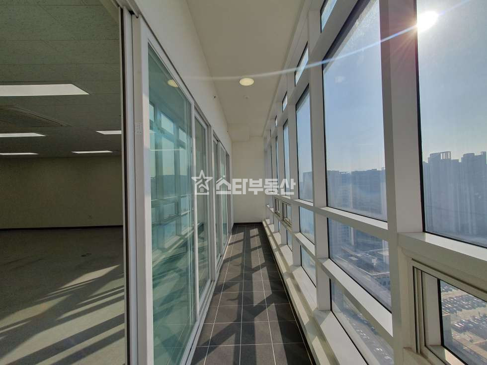경기 광명시 일직동 광명역사무실 임대, 실29평, 발코니有, 창고 및 사무실, 싱크대설치 월세 매물번호 10534 사진 3