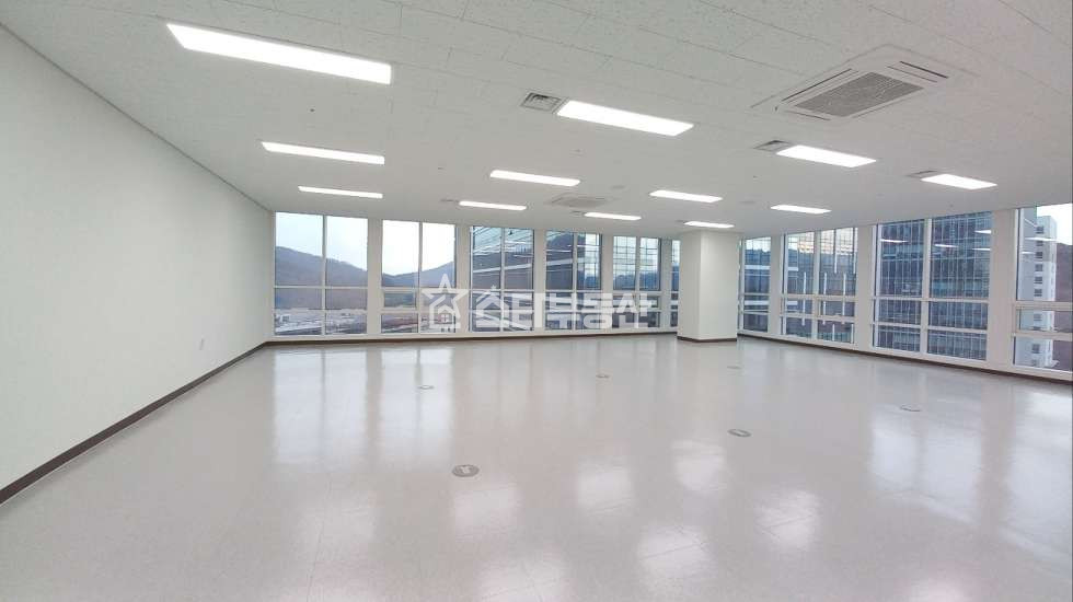 경기 광명시 일직동 광명역GIDC 매매, 전용37평, 창고 및 사무실, 화물엘베 인접, 실입주가능 매매 매물번호 10554 사진 1