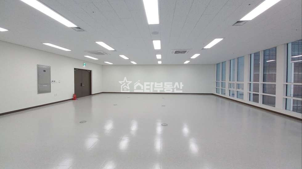 경기 광명시 일직동 광명역GIDC 매매, 전용37평, 창고 및 사무실, 화물엘베 인접, 실입주가능 매매 매물번호 10554 사진 3