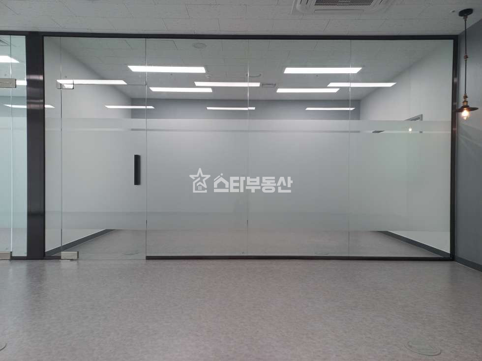 경기 광명시 일직동 광명GIDC 지산매매, 실32평, 룸2개 탕비실,최상급인테리어, 투자용추천 매매 매물번호 10150 사진 4