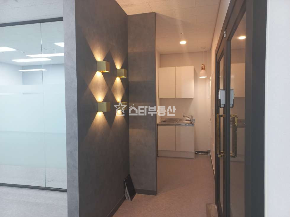 경기 광명시 일직동 광명GIDC 지산매매, 실32평, 룸2개 탕비실,최상급인테리어, 투자용추천 매매 매물번호 10150 사진 6