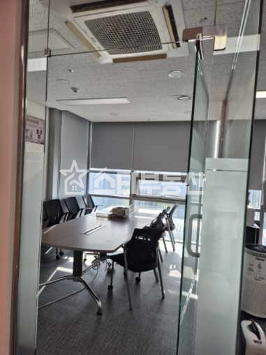 경기 광명시 일직동 T타워동 광명T타워, 전용33평, 광명역초역세권, 룸3개, 풀인테리어, 컨디션최상, 코너호실 월세 매물번호 10569 사진 8