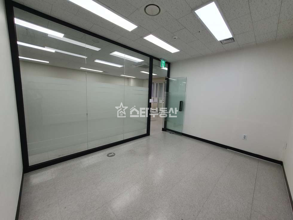 경기 광명시 일직동 광명GIDC, GIDC매매, 실29평, 룸2개 탕비실, 풀인테리어, 법인 실입주 추천 매매 매물번호 10192 사진 2