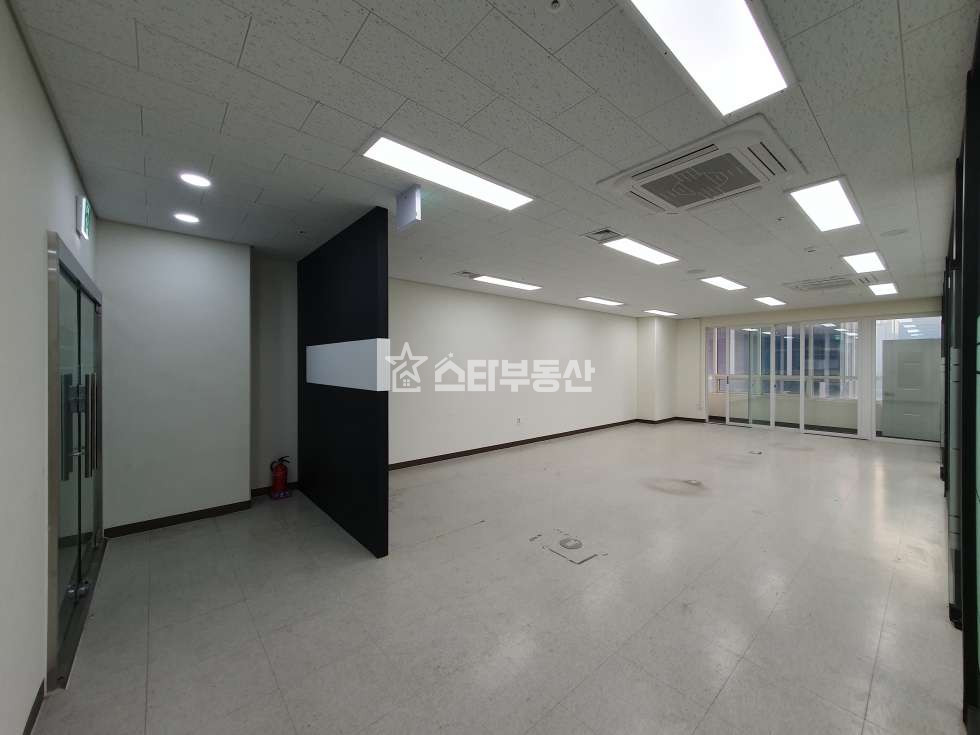 경기 광명시 일직동 광명GIDC, GIDC매매, 실29평, 룸2개 탕비실, 풀인테리어, 법인 실입주 추천 매매 매물번호 10192 사진 6