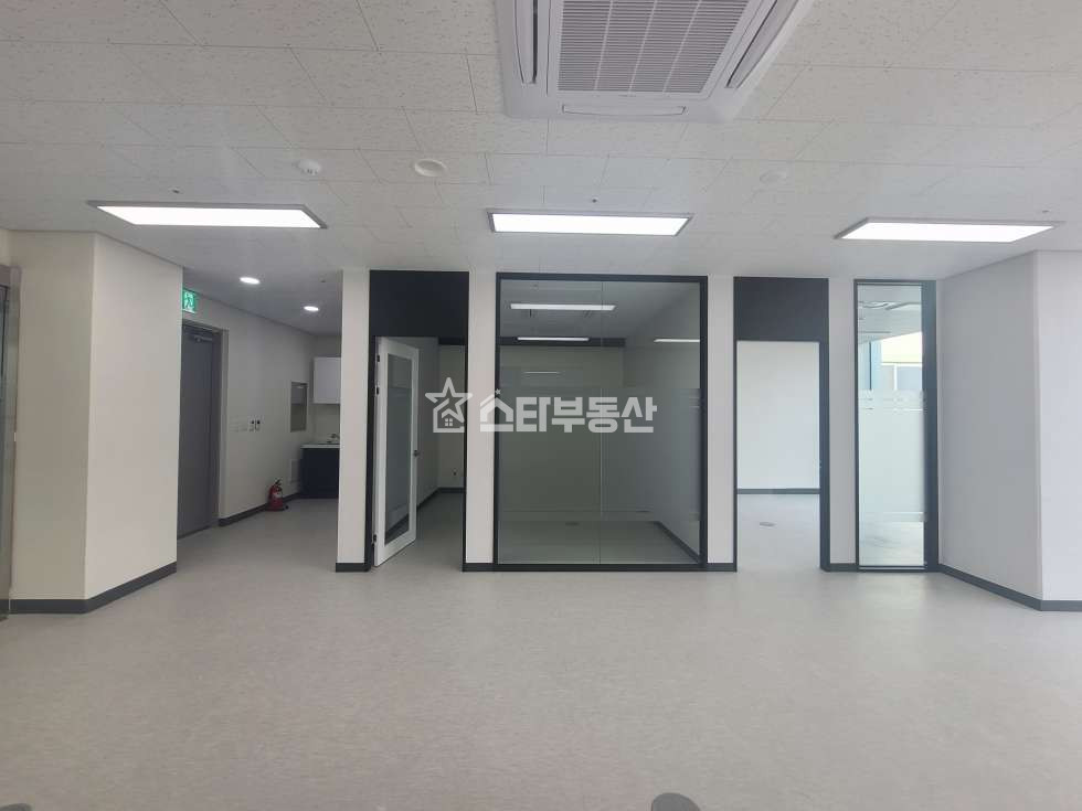 경기 광명시 일직동 급매, 광명M클러스터 매매, 전용25평, 룸2개 탕비실, 최상급인테리어, 귀한 실입주매물 매매 매물번호 10100 사진 1