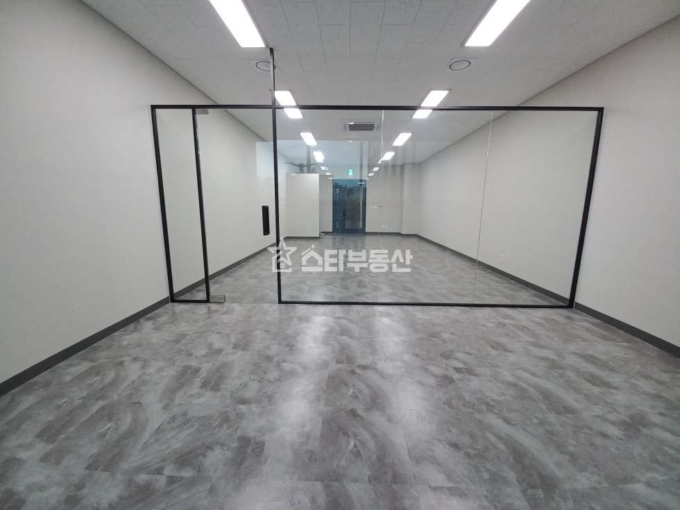 경기 광명시 소하동 광명G타워동 광명G타워 임대, 전용21평, 룸1개 탕비실, 풀인테리어, 전망좋은 사무실, 최저가임대료 월세 매물번호 10371 사진 7