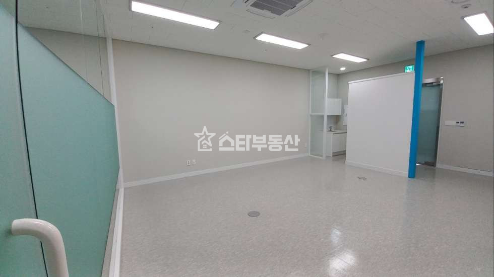 경기 광명시 소하동 광명G타워동 실18평, 룸1개 탕비실, 풀인테리어, 최상급인테리어, 실입주가능 매매 매물번호 10147 사진 4