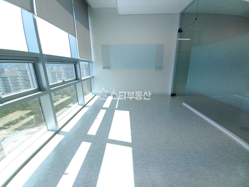 경기 광명시 소하동 광명G타워동 실19평, 룸1개 탕비실, 풀인테리어, 최상급인테리어, 소액투자용 매매 매물번호 10151 사진 6