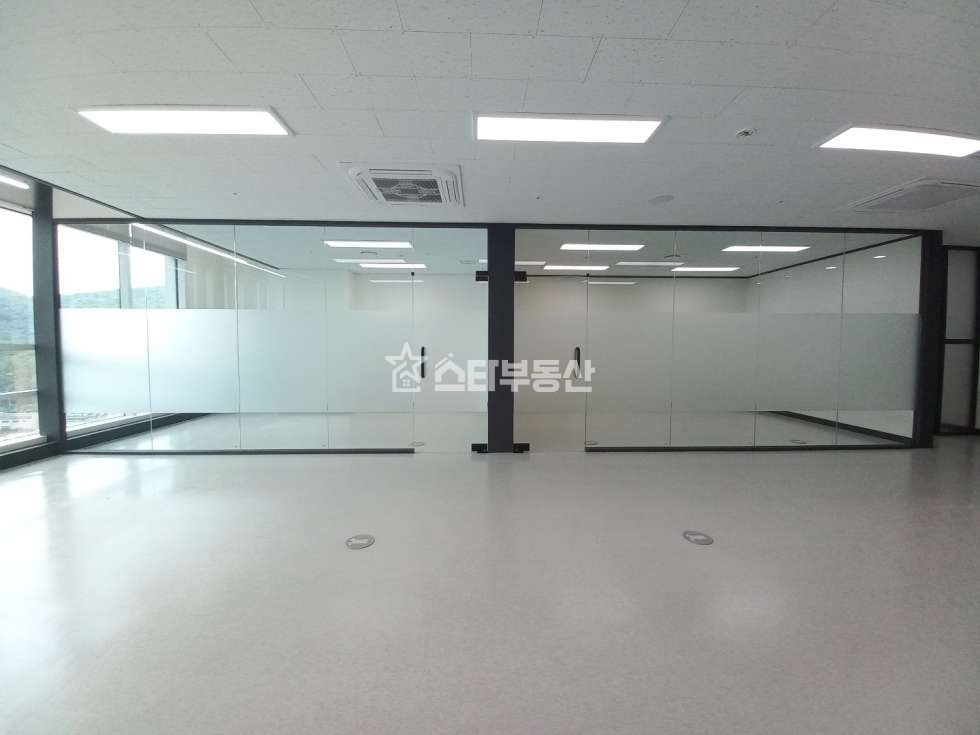 경기 광명시 일직동 광명역GIDC, 중형사무실, 실32평, 룸2개 탕비실, 풀인테리어, 법인실입주추천 매매 매물번호 10190 사진 6