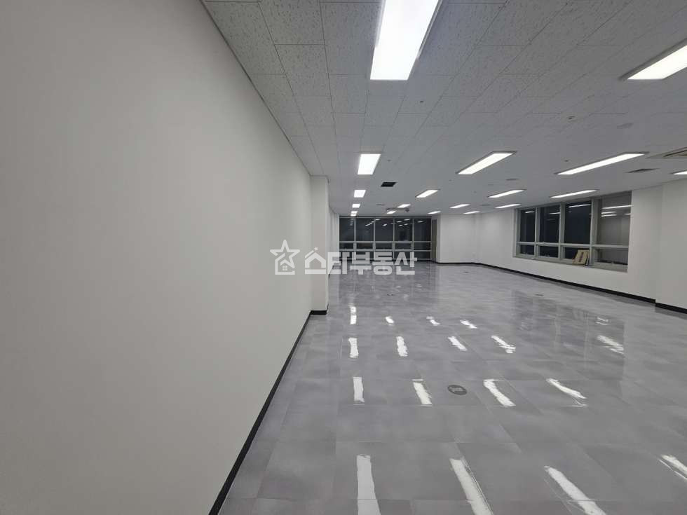 경기 광명시 소하동 C동 광명SK테크노파크 사무실 매매, 실39평, 바닥공사완료, 넓은업무공간, 실입주가능 매매 매물번호 10241 사진 4
